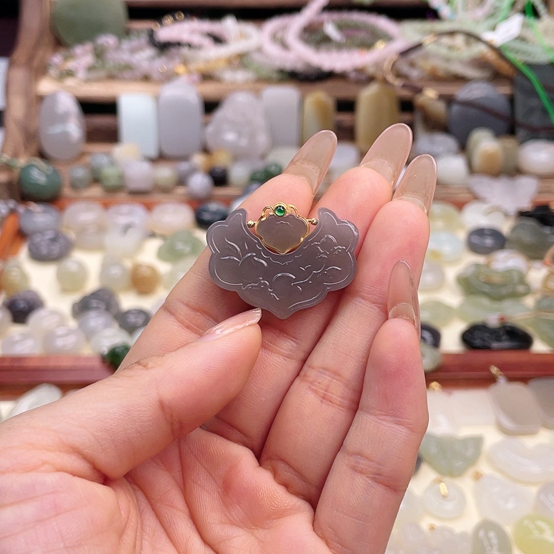 【闪购商品】和田玉吊坠(不含链)18K金镶嵌企****长