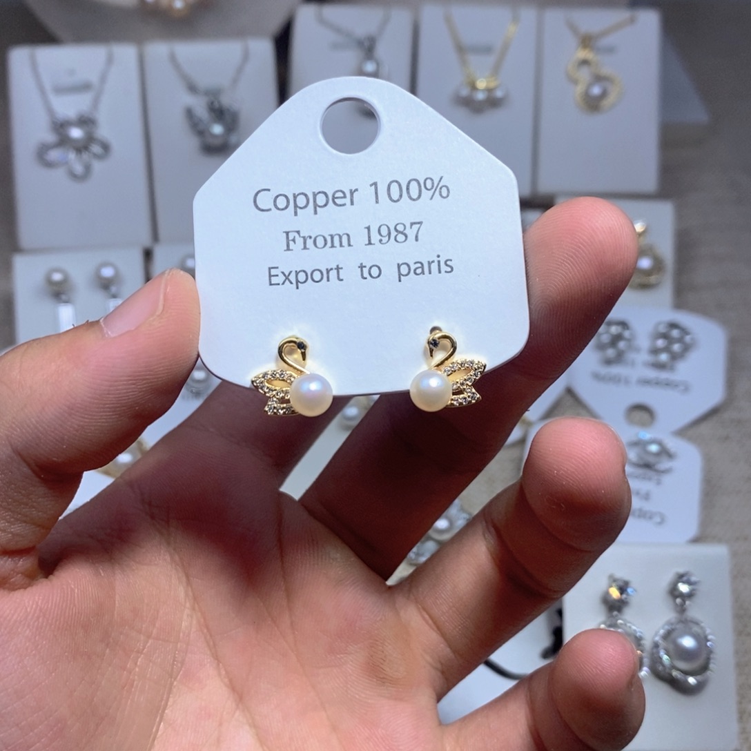 未镶嵌淡水珍珠耳饰