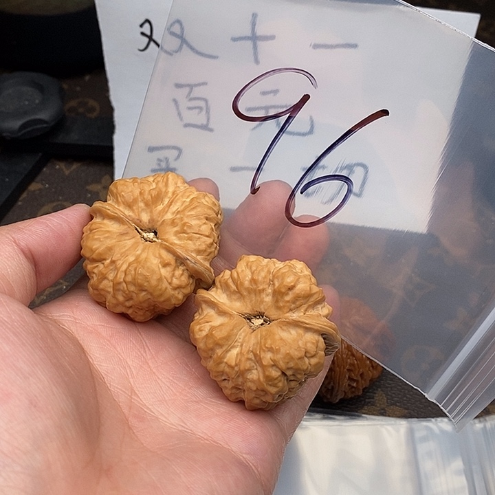 吊坠文玩核桃W497794794369368683