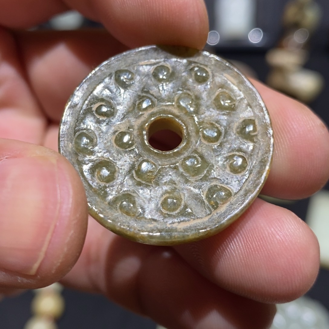 和田玉（糖玉）颈饰未镶嵌