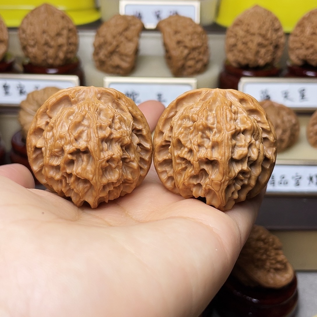 把件文玩核桃苹果园40左右