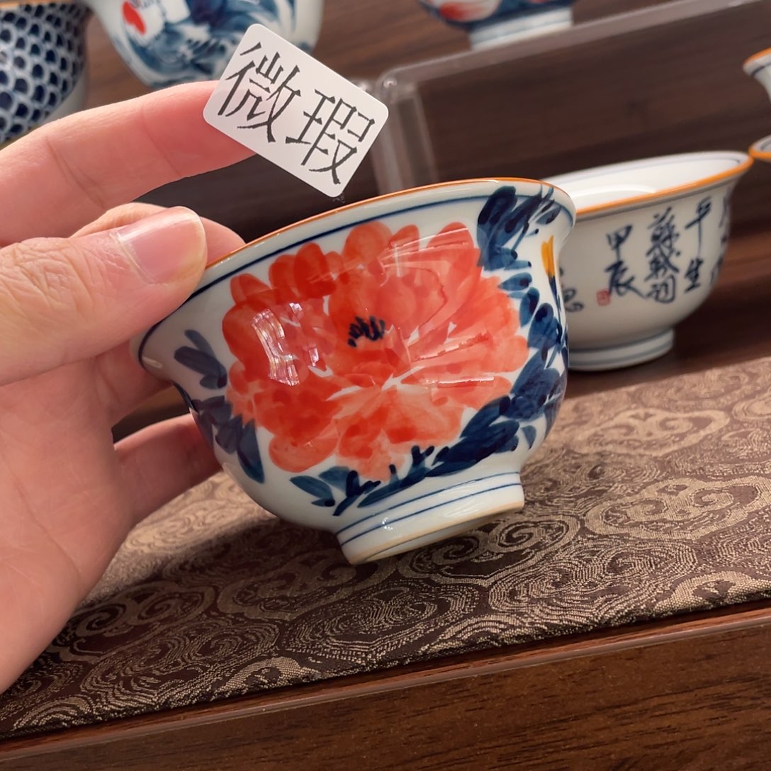 釉下手绘茶具微瑕
