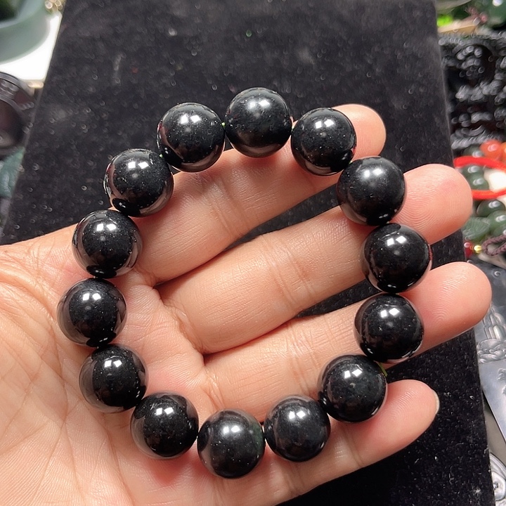 清***花蛇纹石玉未镶嵌颈饰