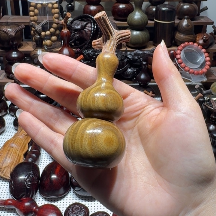 传***递维腊木（绿檀）4.0葫芦