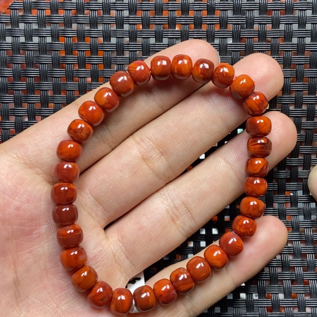 南红玛瑙手串未镶嵌7mm