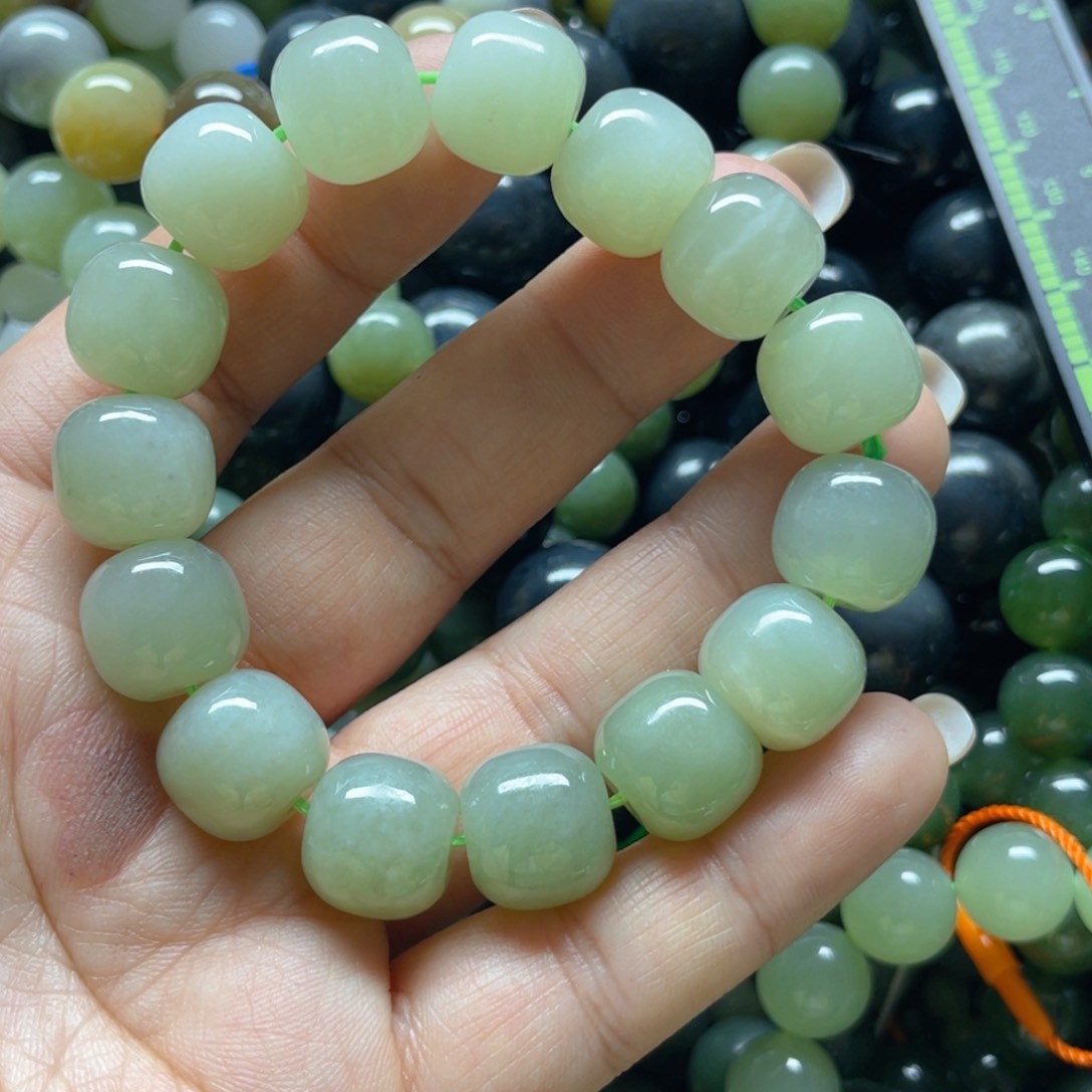 和田玉手链未镶嵌