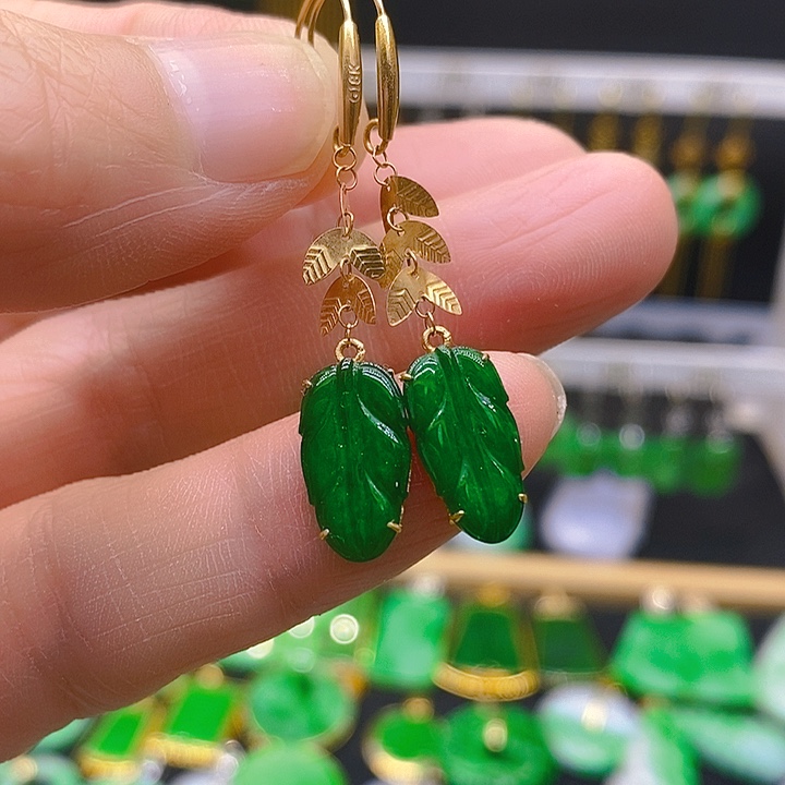 翡翠耳饰18K金镶嵌耳坠