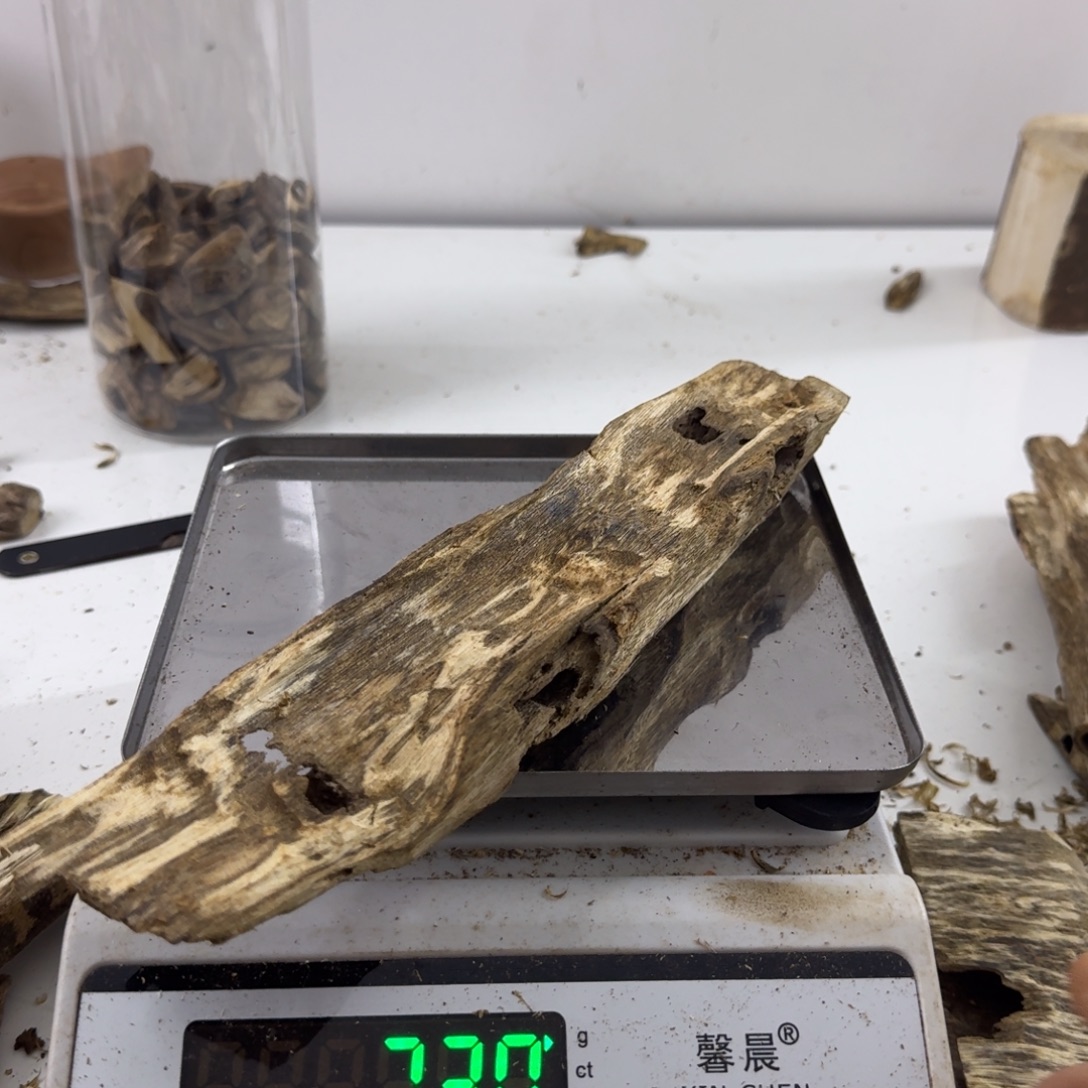 沉香沉香碎屑绿绮楠沉香73克