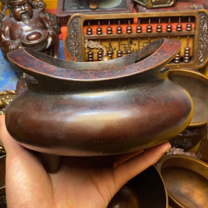 铜器摆件做工精良