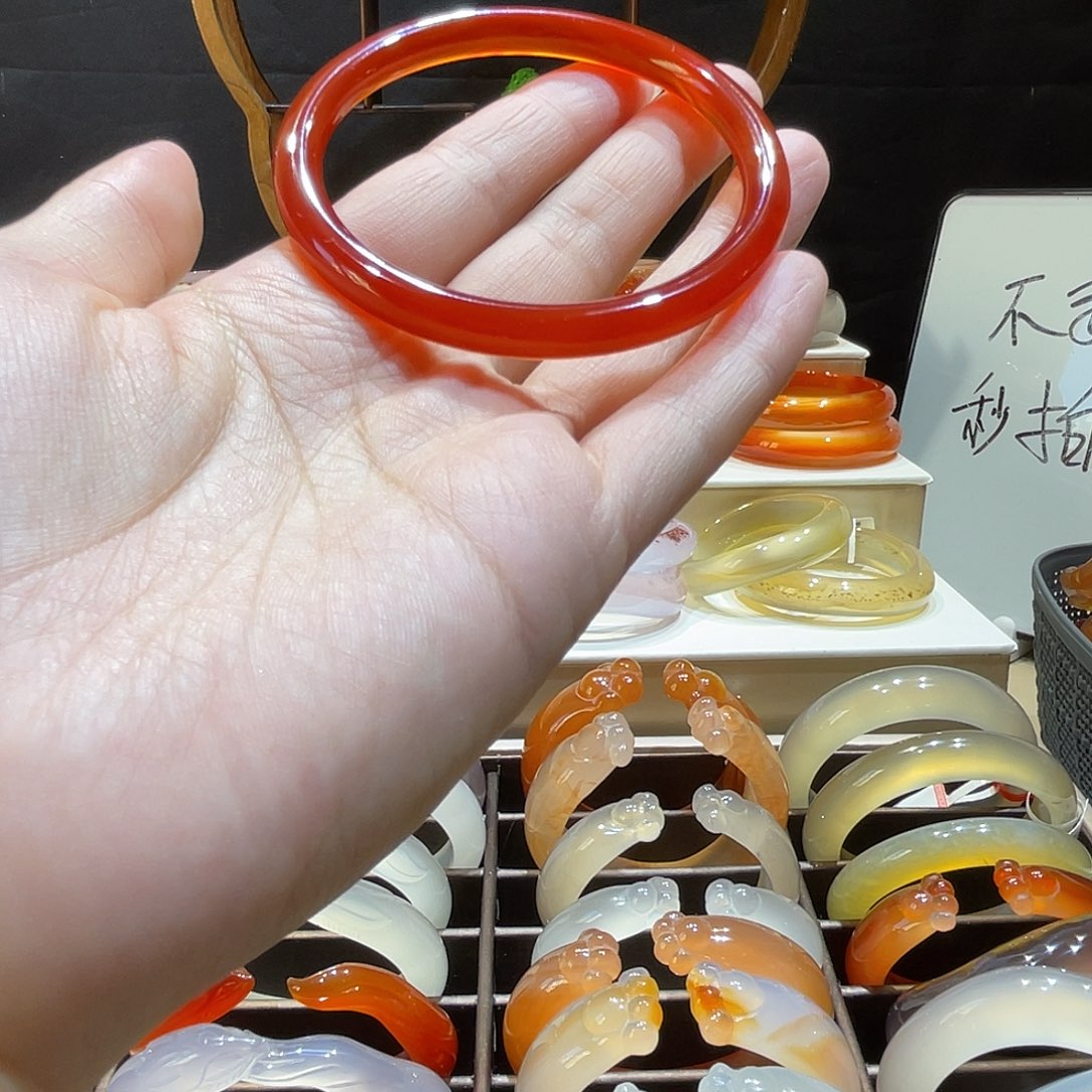 玛瑙/玉髓未镶嵌手镯