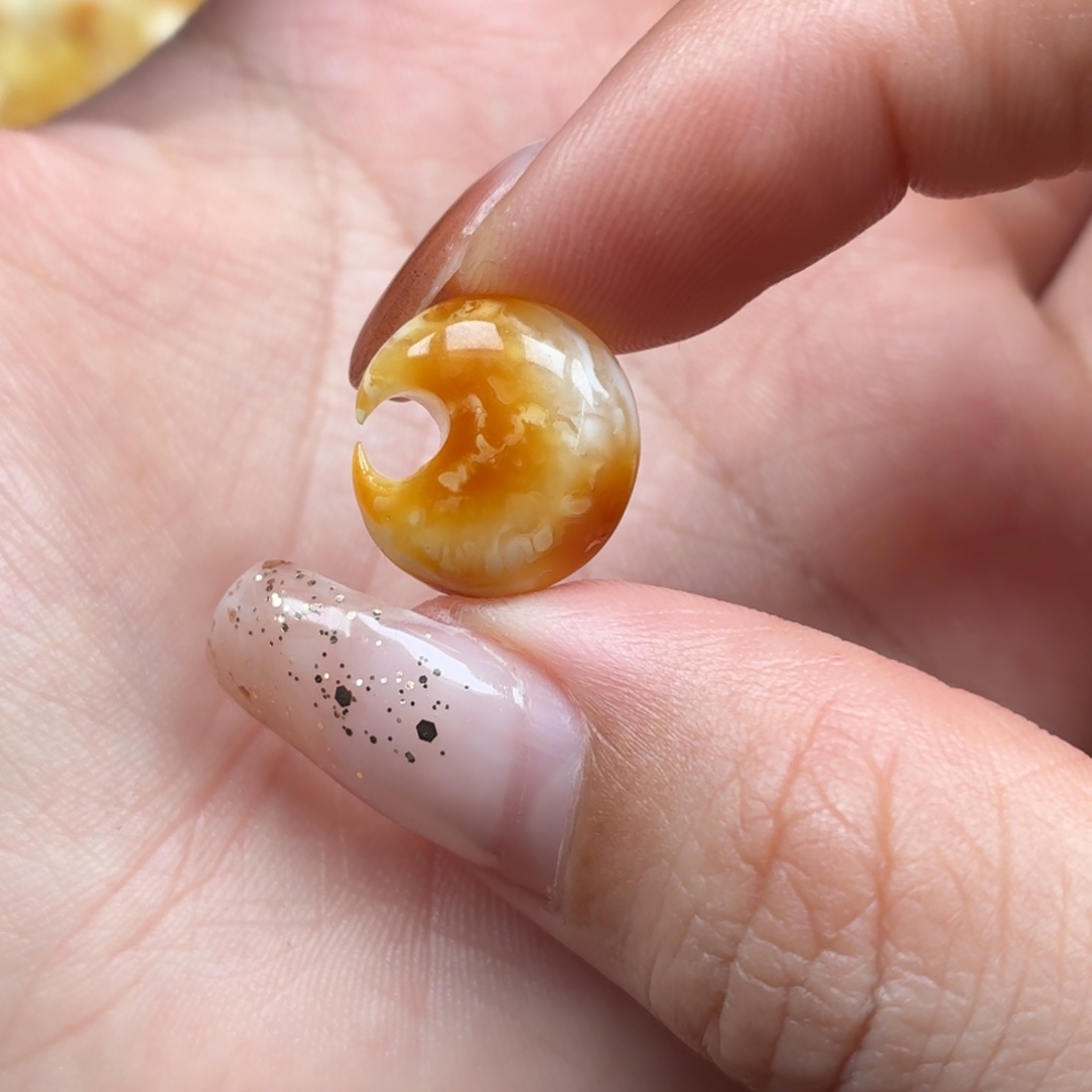 琥珀未镶嵌裸石蜜蜡