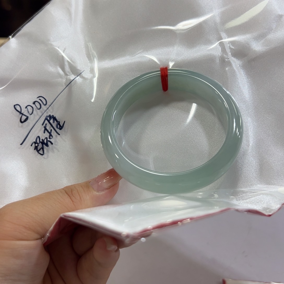 翡翠手镯未镶嵌l****n手镯