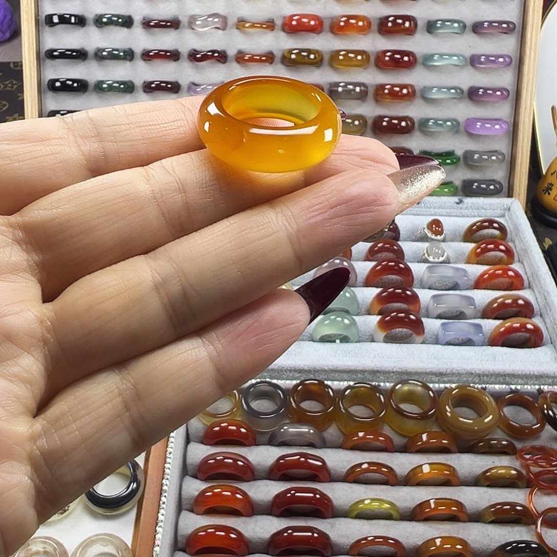 玛瑙/玉髓未镶嵌戒指A12不退换17.9港17+