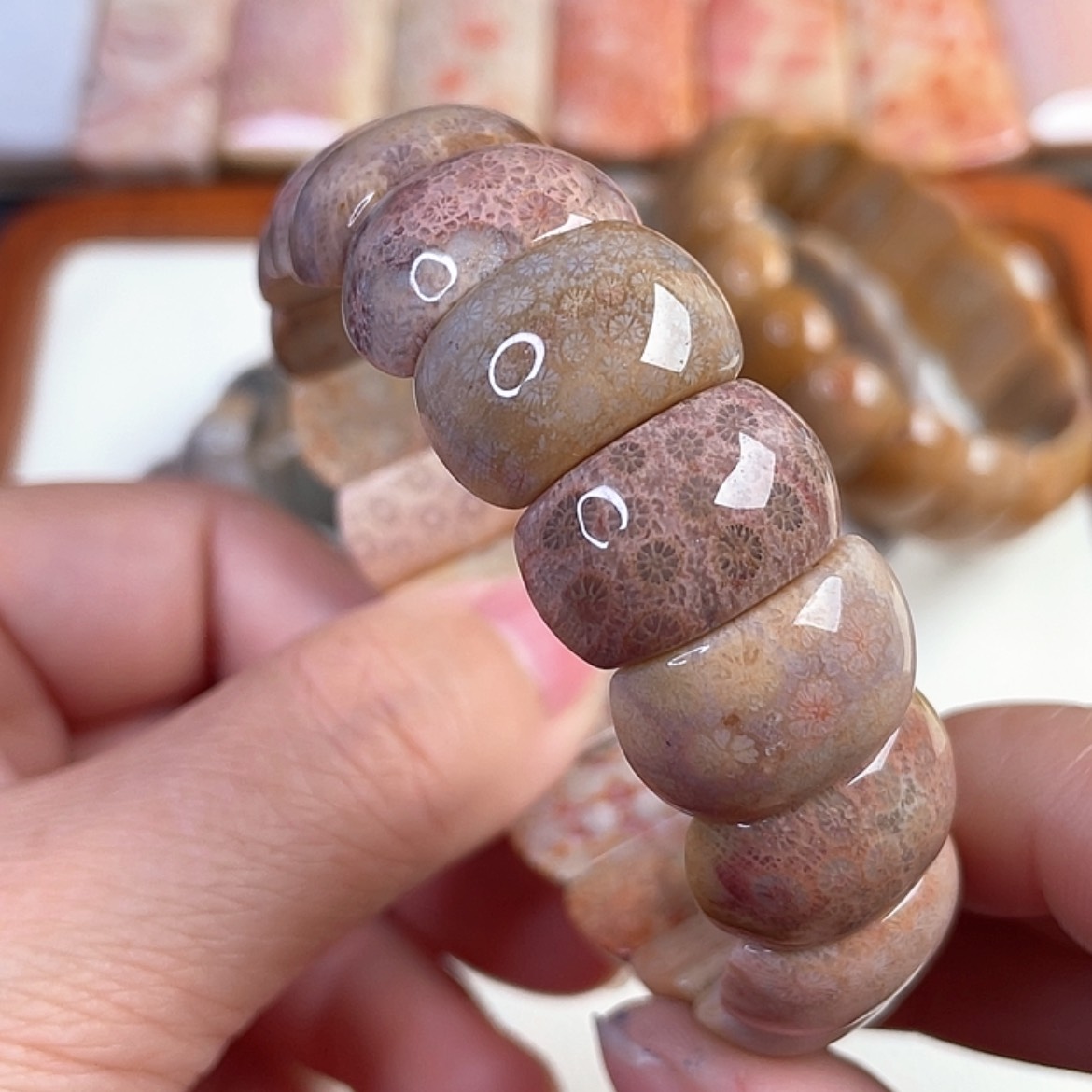【闪购商品】硅化玉吊坠(赠链)未镶嵌豆*