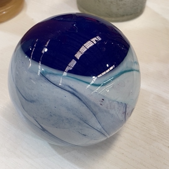 琉璃琉璃球高8厘米宽8厘米