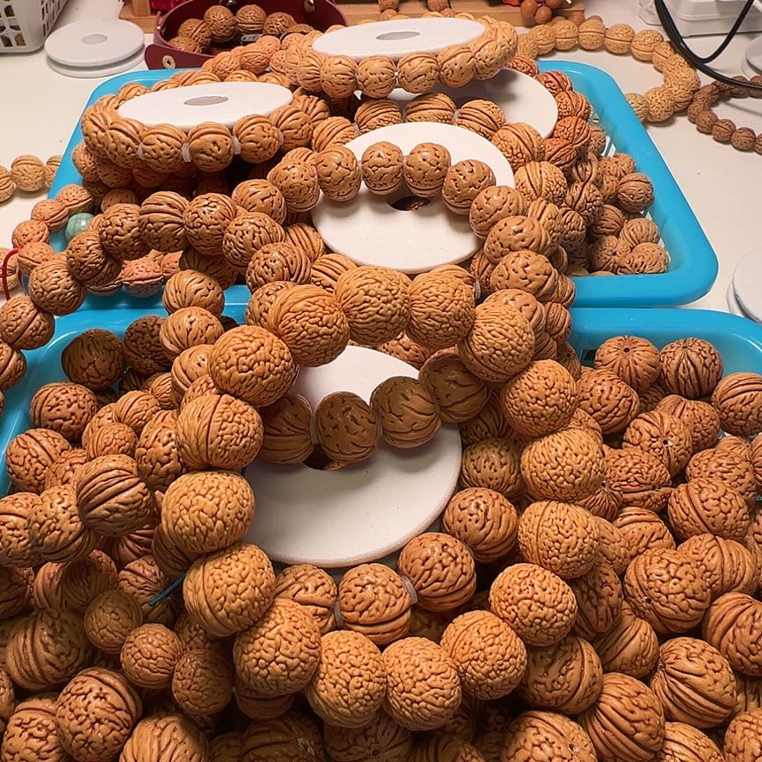 森***吊坠桃核蚂蚁纹17