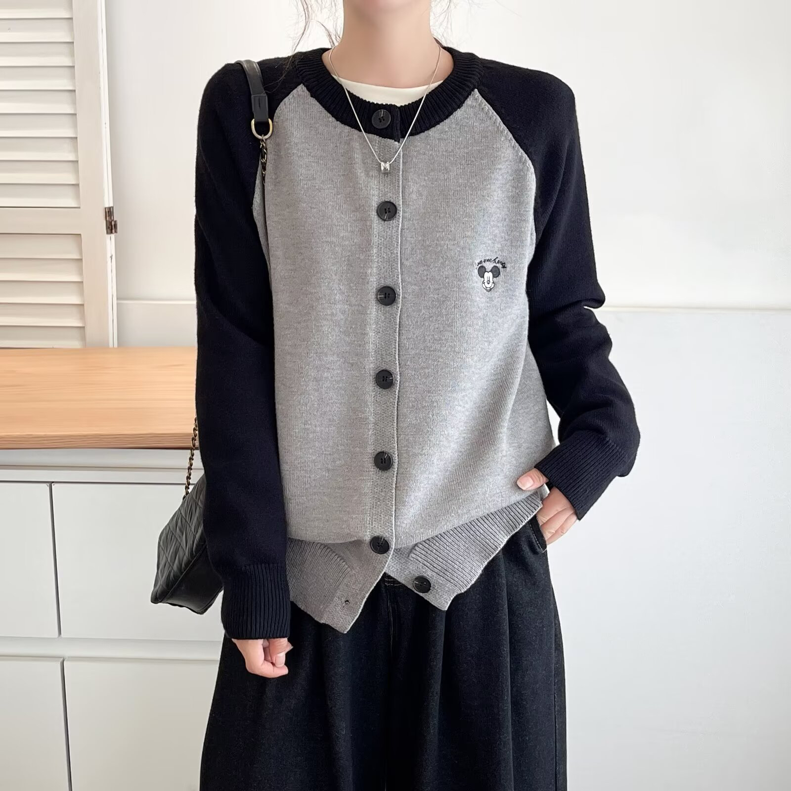 大码女装撞色针织开衫春秋冬宽松显瘦韩版休闲百搭毛衣胖mm外套