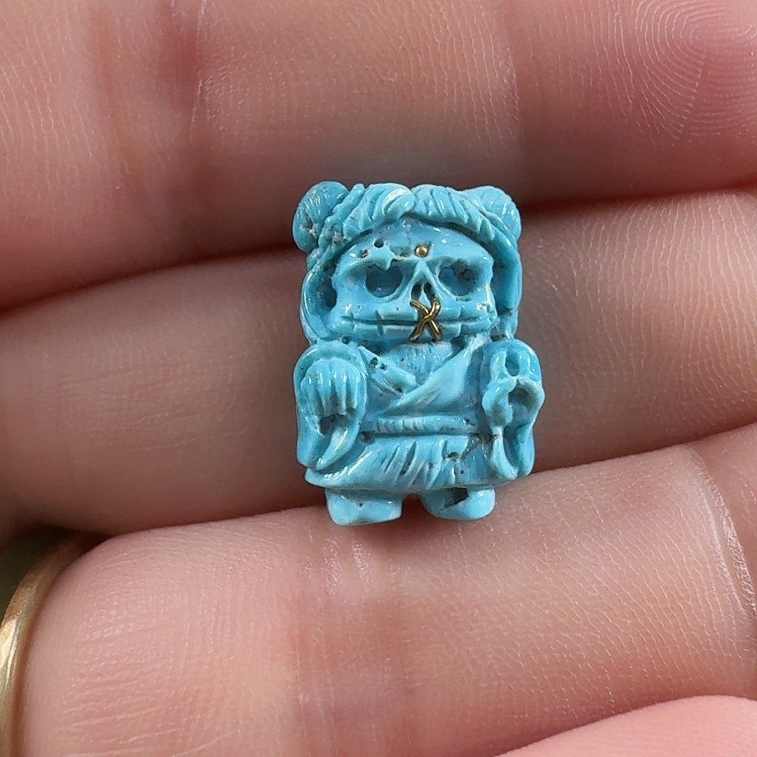 绿松石未镶嵌颈饰