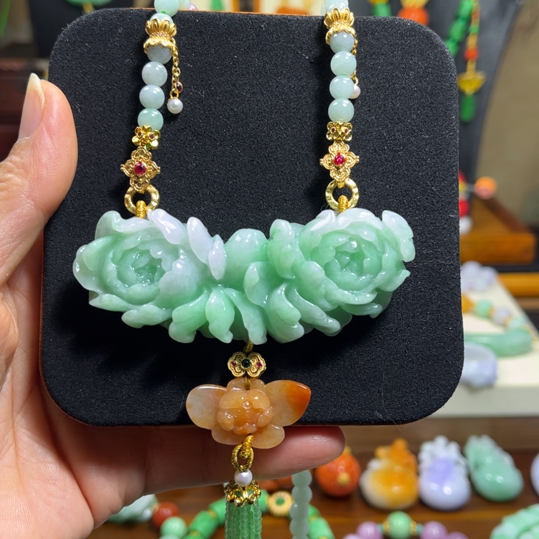 翡翠未镶嵌颈饰天然翡翠