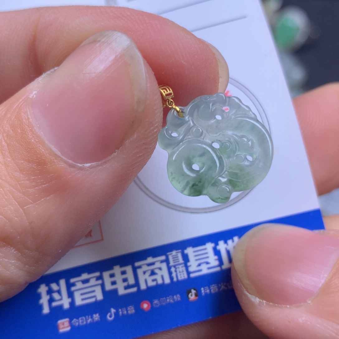 【闪购商品】翡翠颈饰18K金镶嵌翡翠