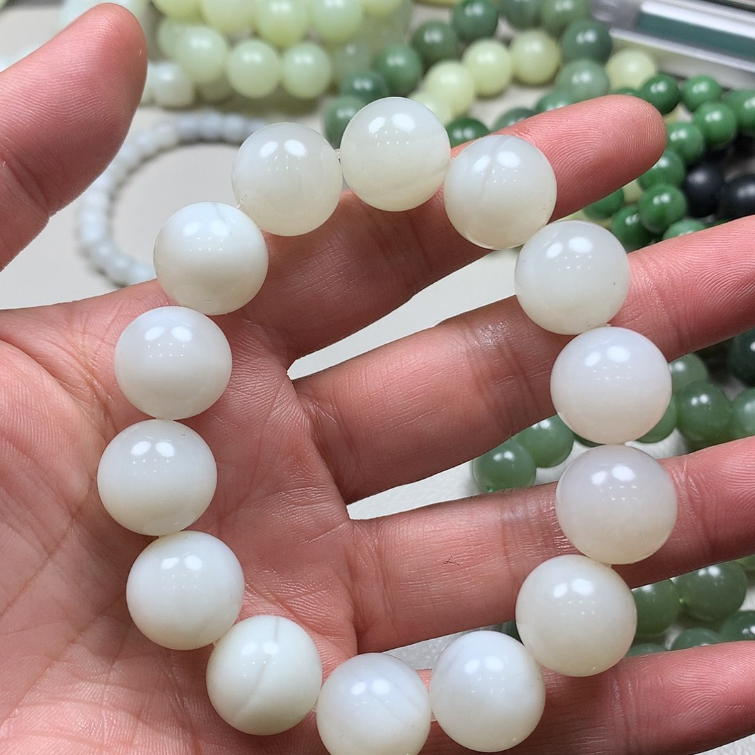 和田玉手链未镶嵌