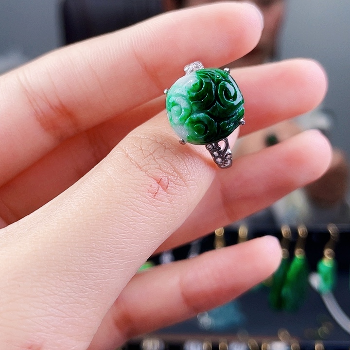 翡翠戒指银S925镶嵌饰品