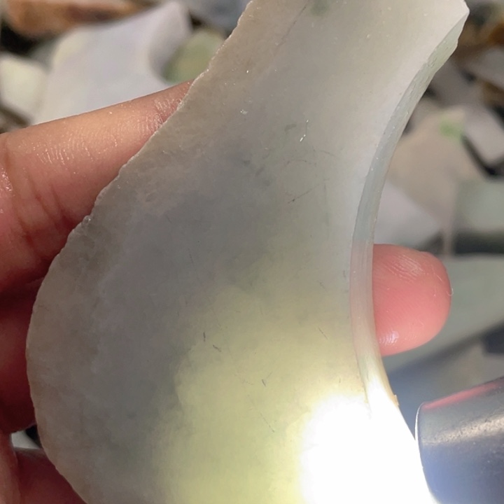 翡翠吊坠(不含链)未镶嵌天然翡翠边角料