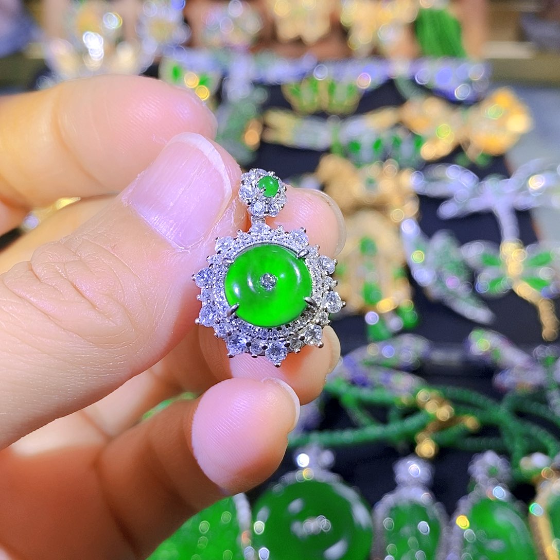 吊坠(不含链)银S925镶嵌翡翠