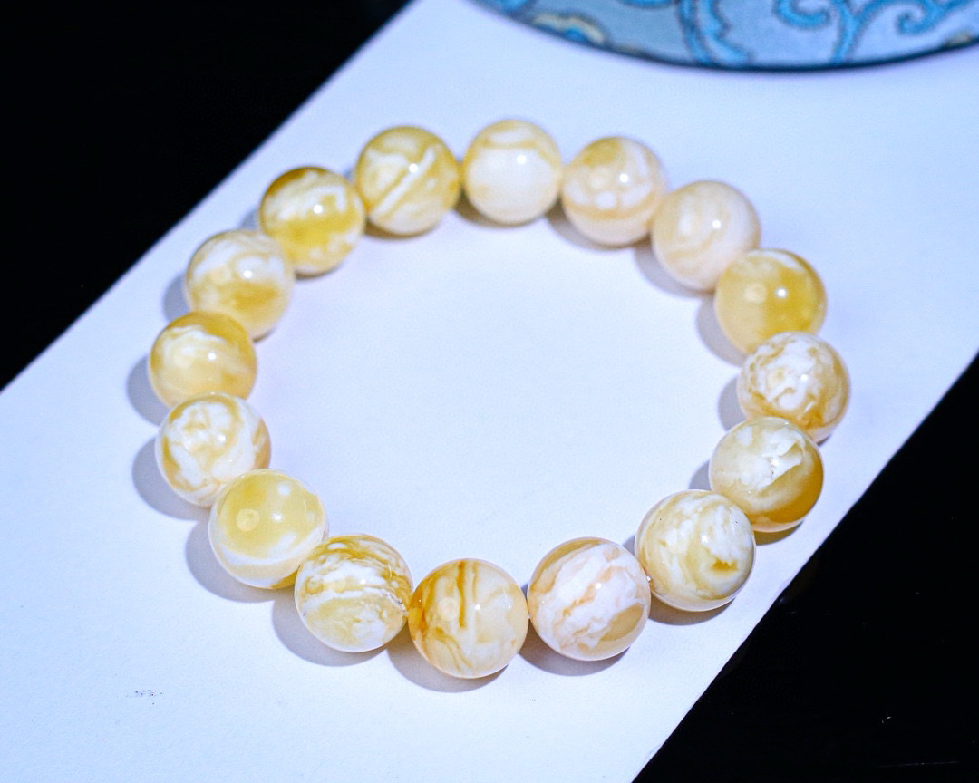 16.28 12+mm△琥珀蜜蜡白花蜡圆珠手串 蜡质浓厚，上手好看