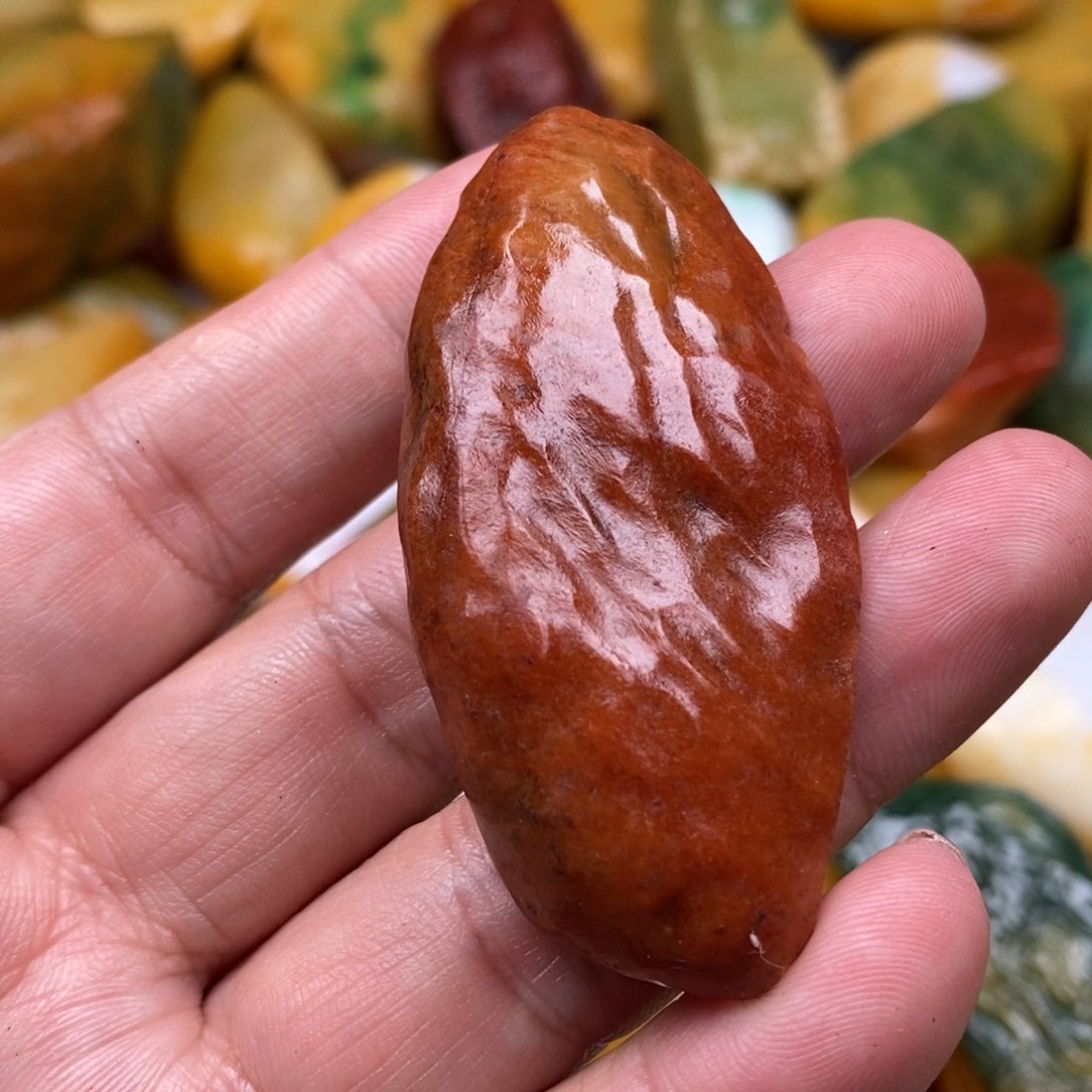 翡翠未镶嵌颈饰坚***力