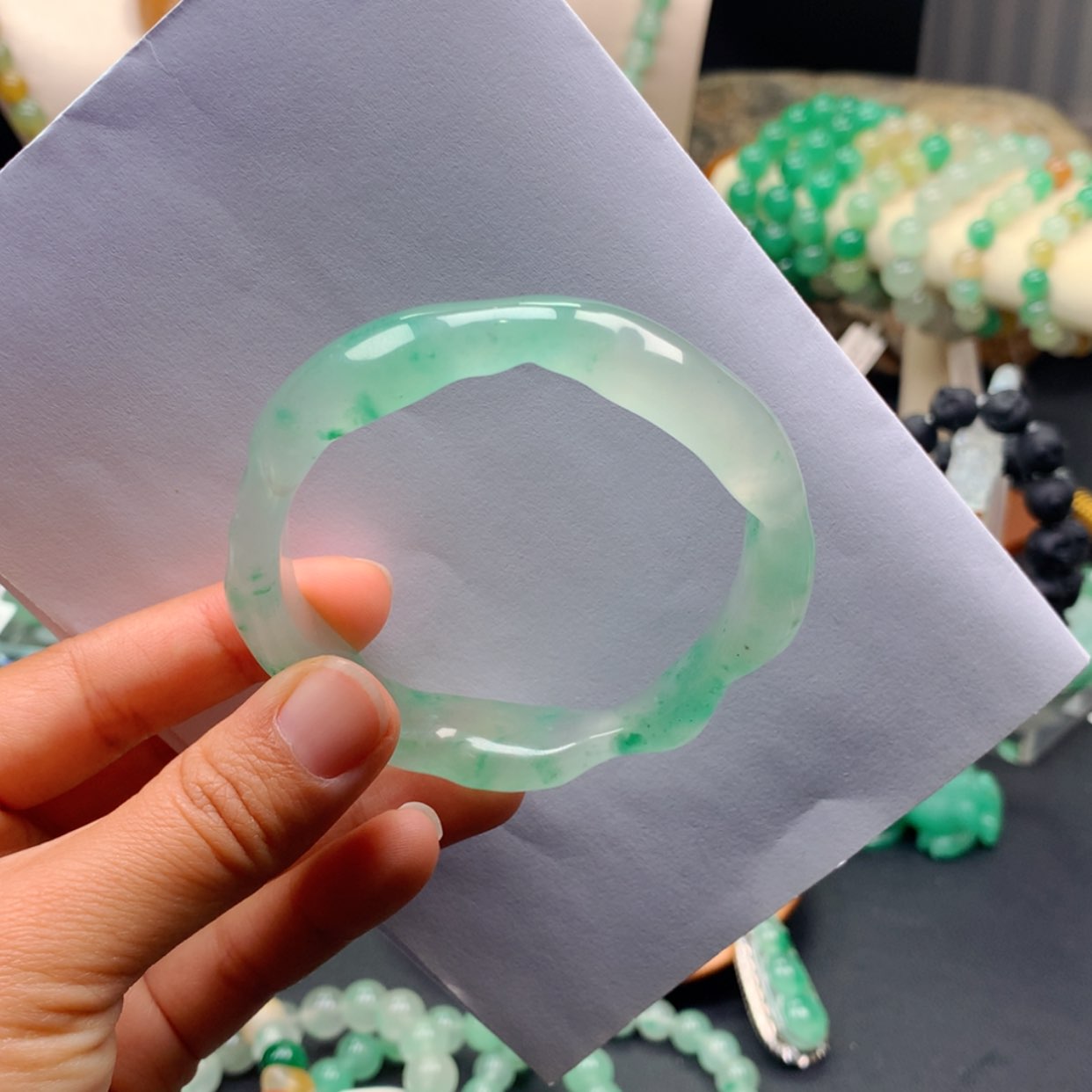 【闪购商品】未镶嵌手镯石英质玉