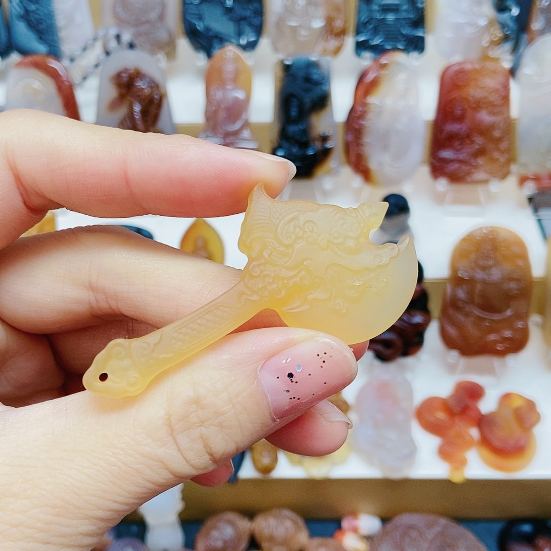 玛瑙/玉髓颈饰未镶嵌