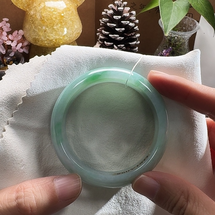 翡翠未镶嵌手镯翡翠手镯