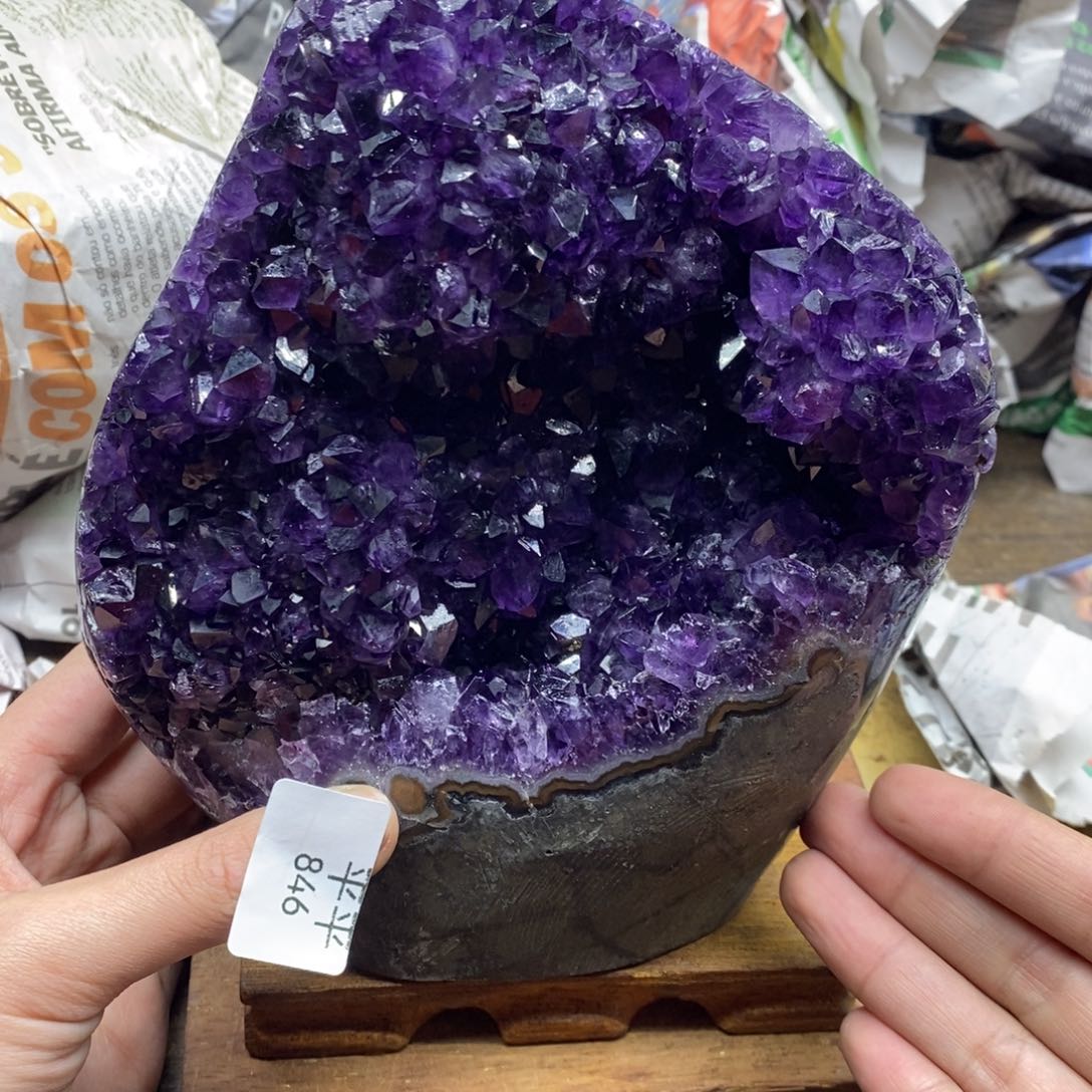 紫晶乌拉圭未镶嵌