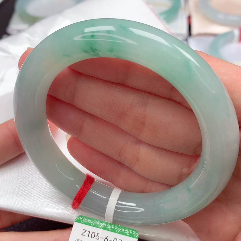 【闪购商品】翡翠手镯未镶嵌天然翡翠手镯