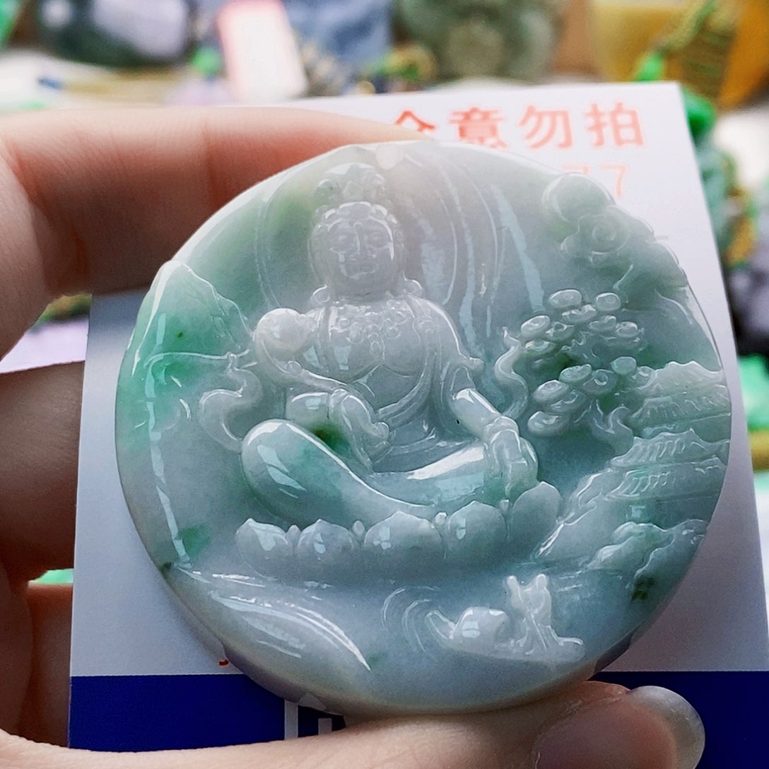 吊坠(不含链)未镶嵌翡翠