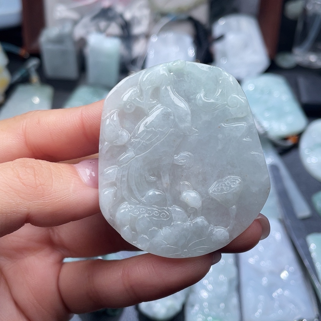 翡翠未镶嵌颈饰翡翠