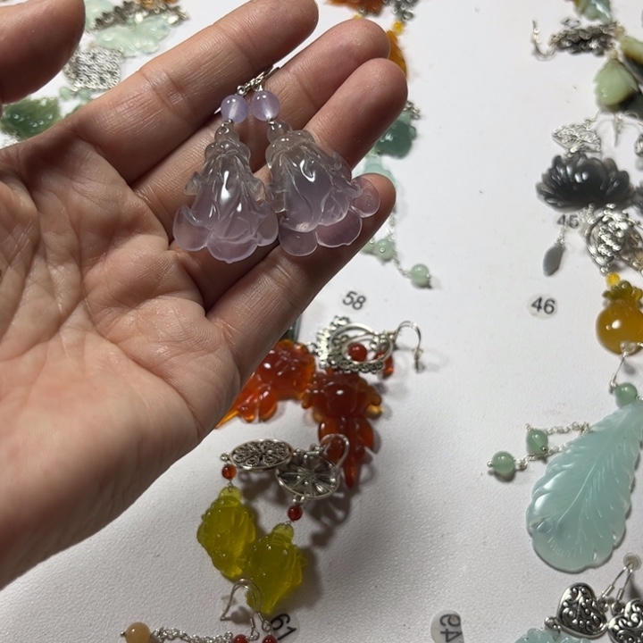 蛇纹石玉合金耳饰