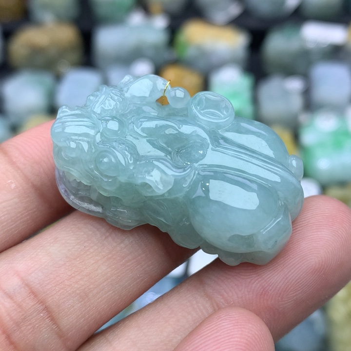 翡翠颈饰未镶嵌天然缅甸翡翠招财貔貅吊坠