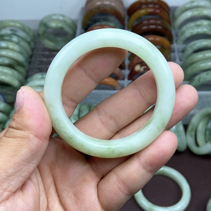 蛇纹石玉手镯未镶嵌?****?