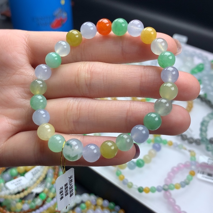 翡翠手镯未镶嵌卡