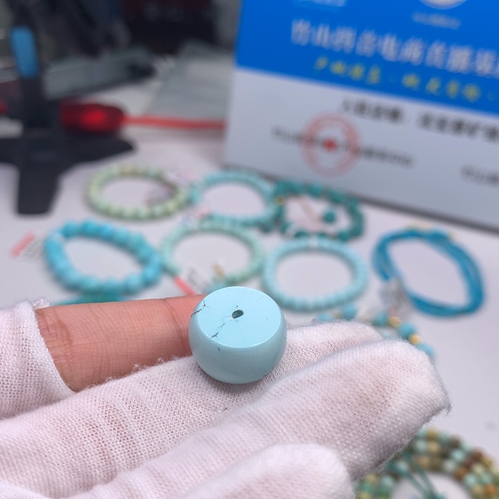 绿松石配饰未镶嵌