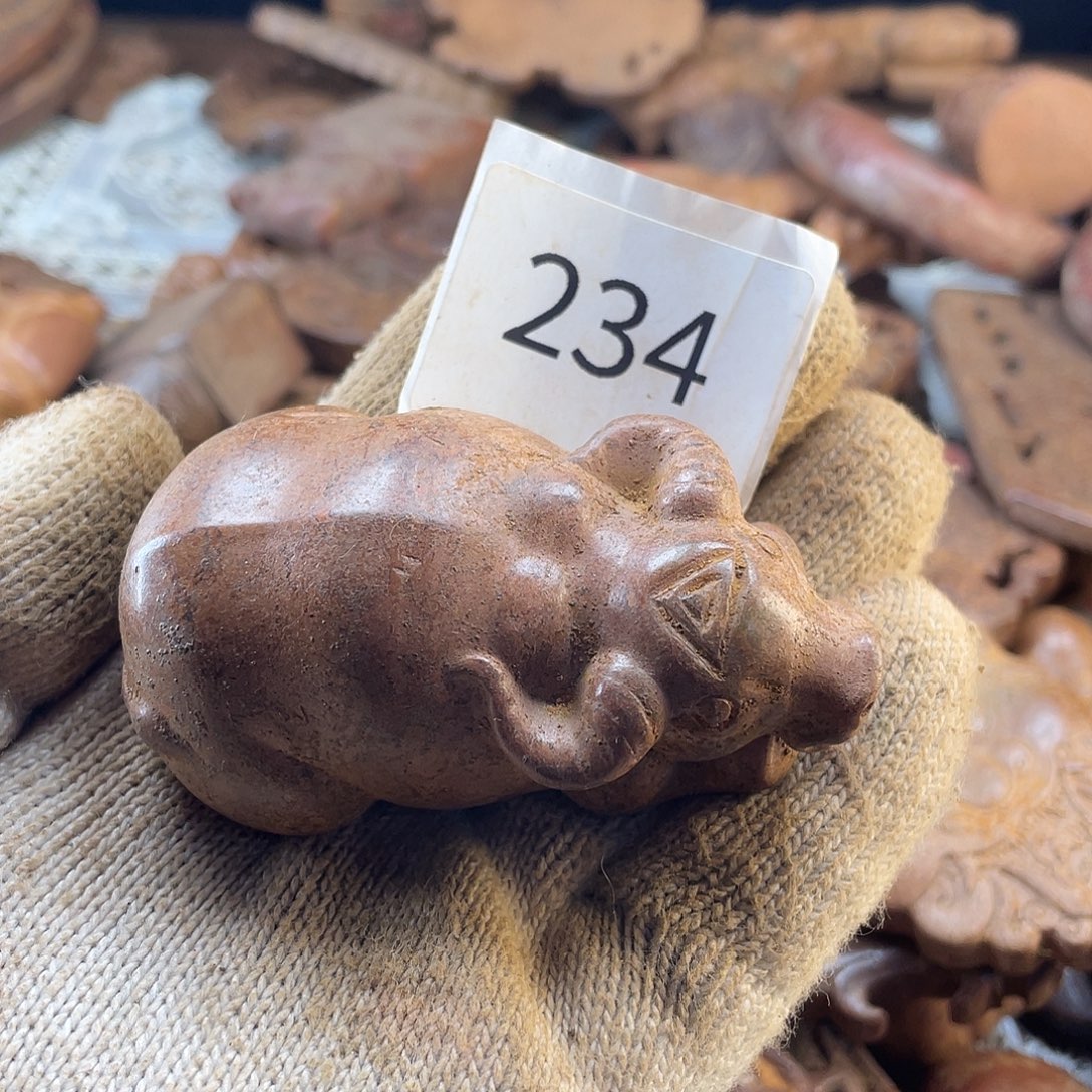 和田玉（糖玉）未镶嵌挂件