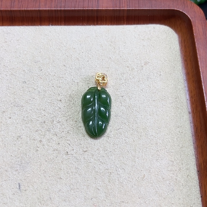 和田玉（碧玉）未镶嵌颈饰