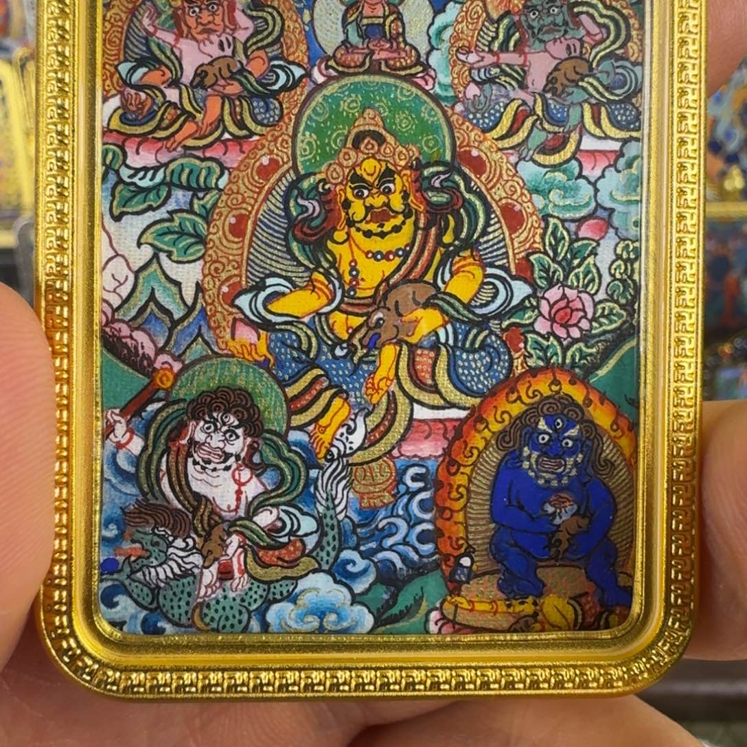 吊坠热贡五路财神