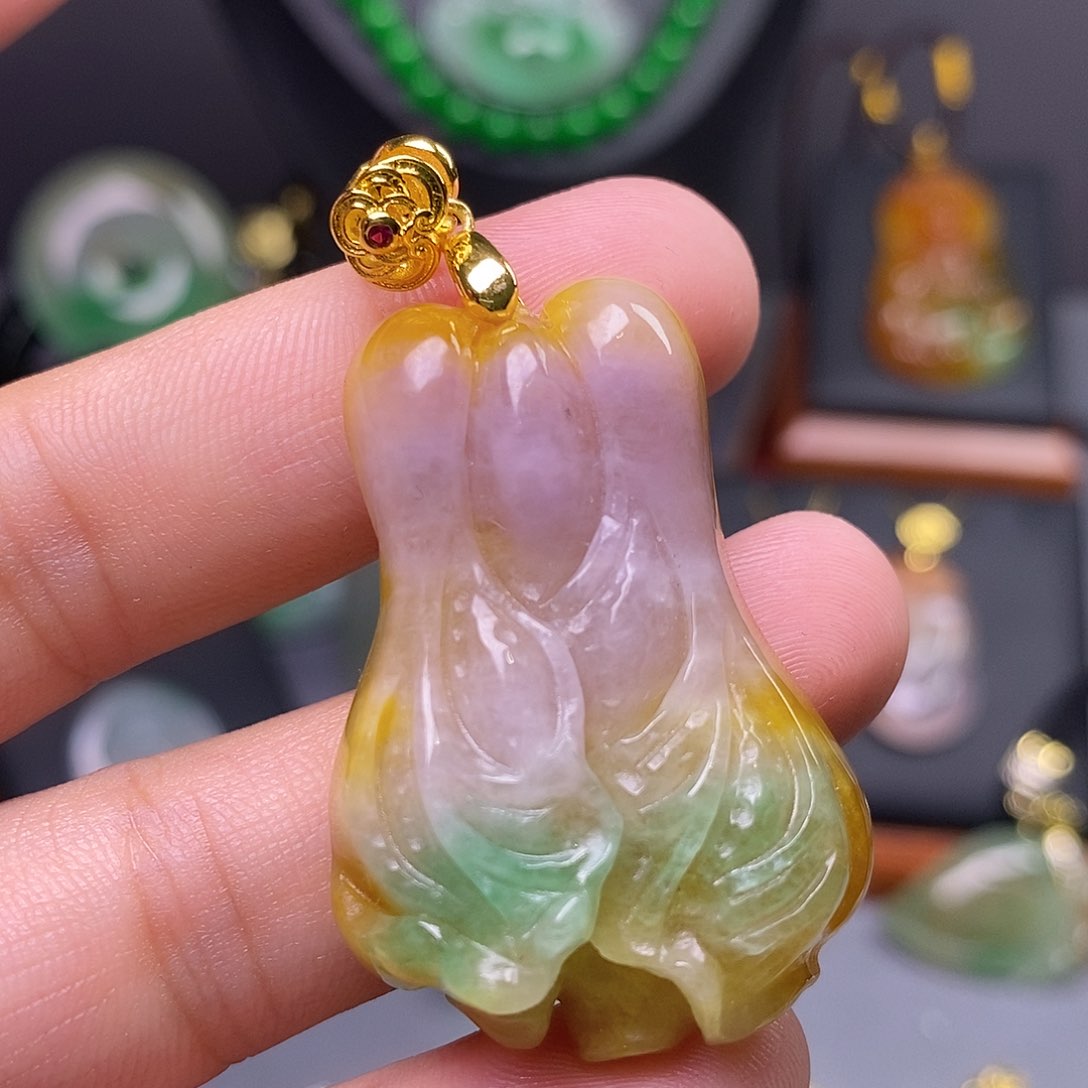吊坠(赠链)未镶嵌翡翠