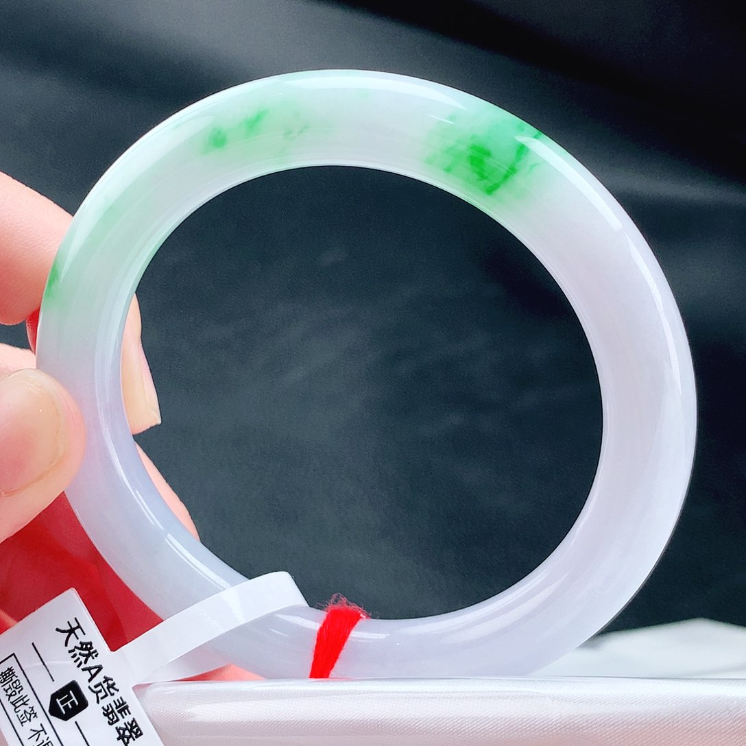 未镶嵌手镯（圆镯）翡翠59圈