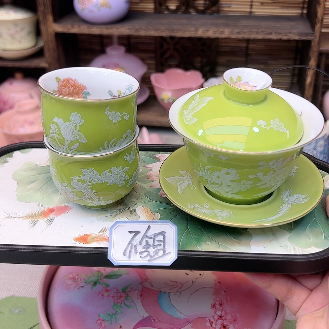 壶套装。