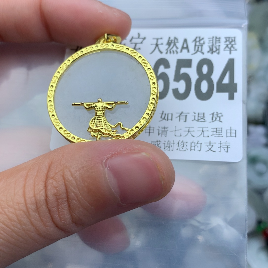 翡翠颈饰未镶嵌6584。
