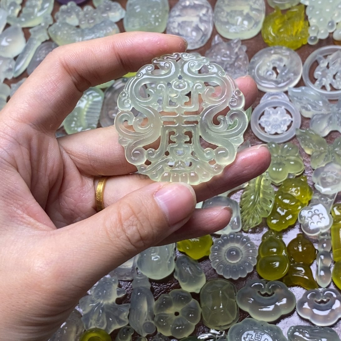 蛇纹石玉合金项链